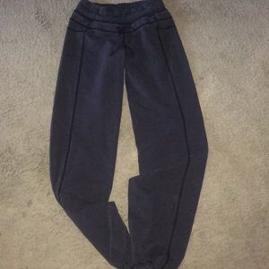 A fabulous pair of lululemon joggers